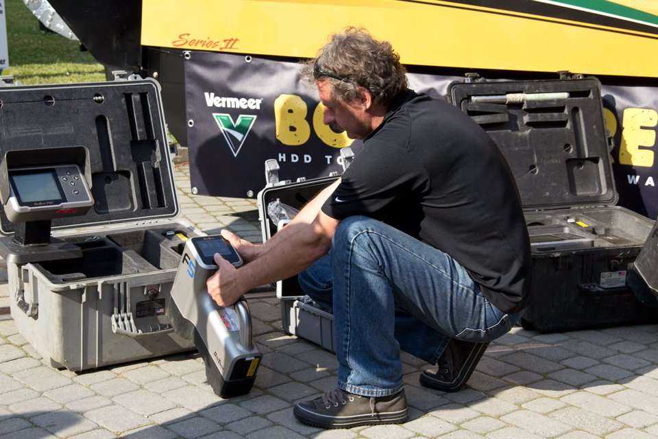 Pokaz firmy BH RUDA Trading International podczas warsztatów / fot. <a href='http://www.quality-studio.com' target='_blank'>Quality Studio</a> dla www.inzynieria.com