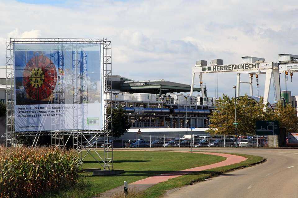 Fabryka firmy Herrenknecht AG w niemieckim Schwanau / fot. <a href='http://www.quality-studio.com' target='_blank'>Quality Studio</a> dla www.inzynieria.com (13 września 2012 r.)