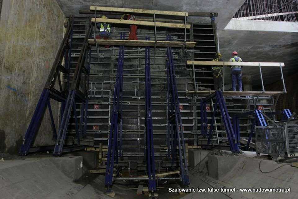 Fot. AGP Metro Polska s.c.(kwiecień 2013 r.)