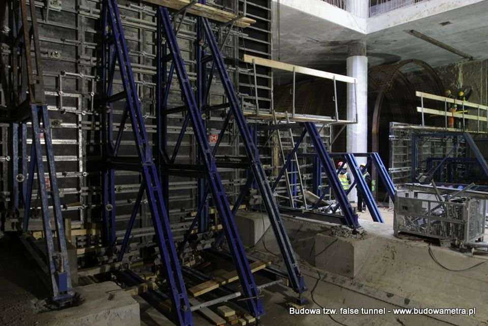 Fot. AGP Metro Polska s.c.(kwiecień 2013 r.)