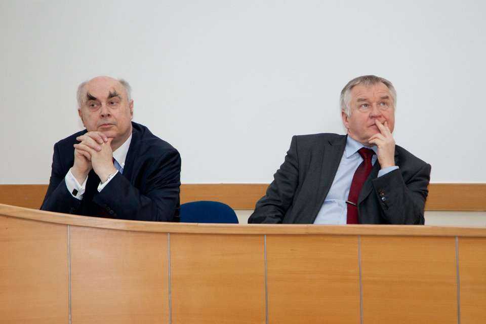 Od lewej: prof. dr hab. inż. Krzysztof Stypuła - Politechnika Krakowska, prof. dr hab. inż. Tadeusz Tatara - Politechnika Krakowska /  fot. <a href='http://www.quality-studio.com' target='_blank'>Quality Studio</a> dla www.inzynieria.com