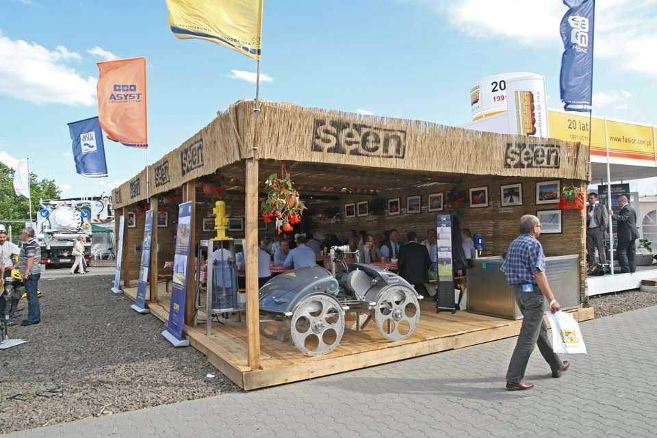 Wystawa maszyn i urządzeń w trakcie bydgoskich targów WOD-KAN 2011. Fot. www.inzynieria.com