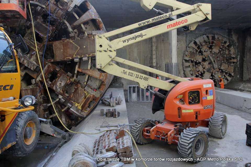 Przegląd techniczny obu tarcz TBM. Fot.  z archiwum AGP Metro Polska / stan na 06.09.2012 r.