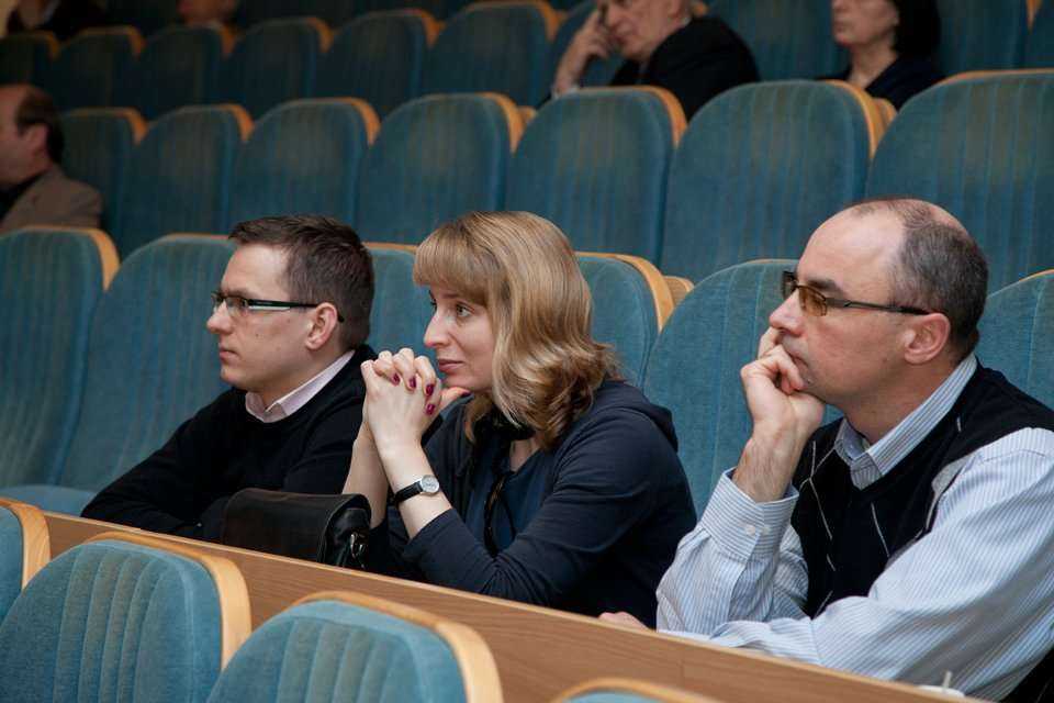 od lewej: mgr inż. Radosław Pietrak, mgr inż. Dorota Piórkowska, mgr inż Fudała Mariusz - Generalna Dyrekcja Dróg Krajowych i Autostrad odział w Warszawie fot. Quality Studio dla www.inzynieria.com