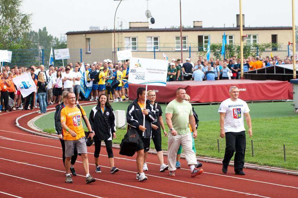 Otwarcie Spartakiady 2012 - drużyna spółki Bogatyńskie Wodociągi i Oczyszczalnia / fot. <a href='http://www.quality-studio.com' target='_blank'>Quality Studio</a> dla www.inzynieria.com