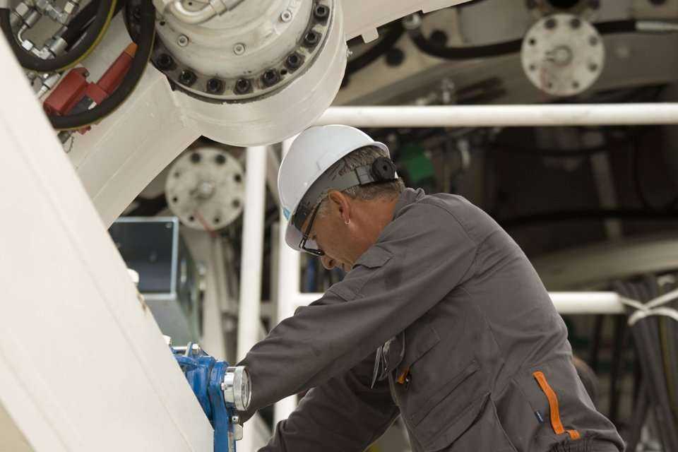 Montaż urządzenia TBM na stacji Rondo Daszyńskiego  / fot. inzynieria.com