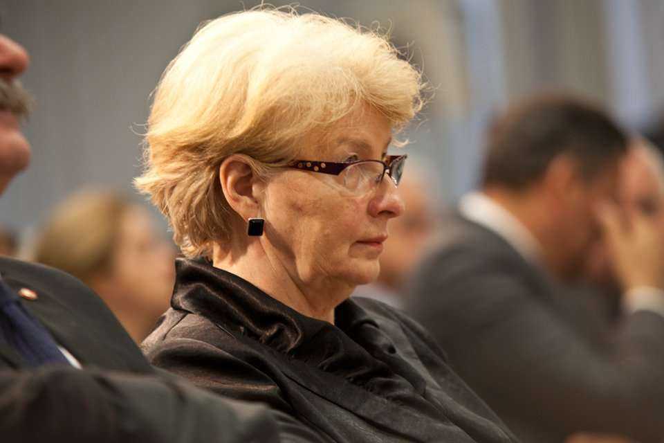 Wojewoda Świętokrzyski Bożentyna Pałka-Koruba. Fot. Quality Studio dla www.inzynieria.com