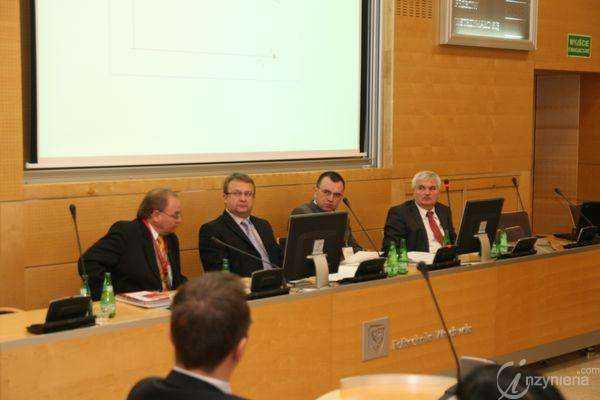 Konferencja Ekonomiczno-ekologiczne aspekty ochrony środowiska w dziedzinie gospodarki wodno-ściekowej