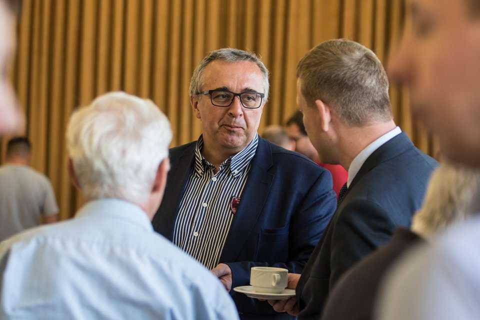 Rozmowy w kuluarach / fot. <a href='http://www.quality-studio.com' target='_blank'>Quality Studio</a> dla www.inzynieria.com