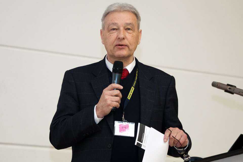 Dipl.-Ing Wilhelm Niederehe, stowarzyszenie FBS podczas obrad seminaryjnych. Fot. www.inzynieria.com